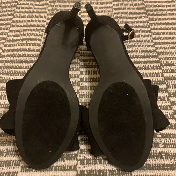 NWT Just Fab black frilly heels - Picture 2 of 3